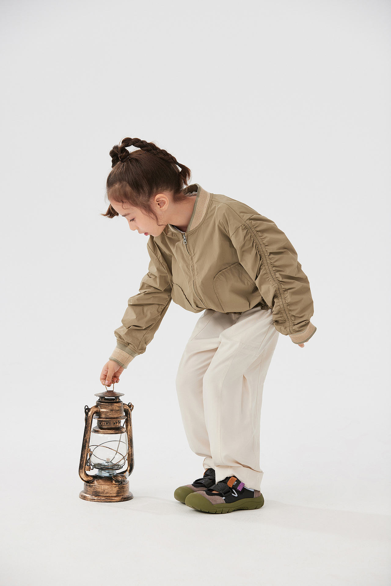 HEIBAI • 电商 | 知应童装LOOK