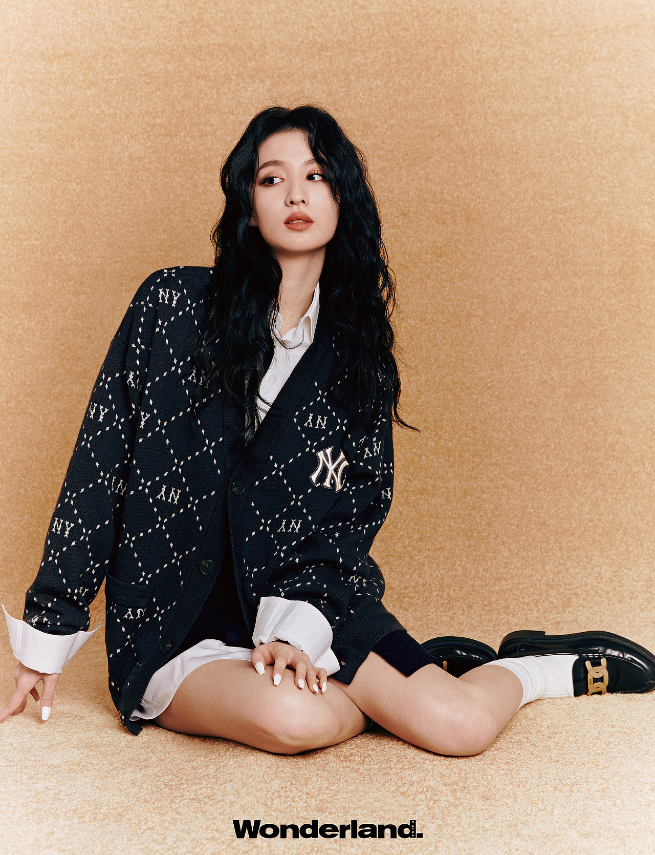 wonderland✖️王楚然 九月刊大片（图ZMzUxMTgyNjk2） - 修图/后期 - 站酷设计师周周商业修图原创素材 - 站酷ZCOOL