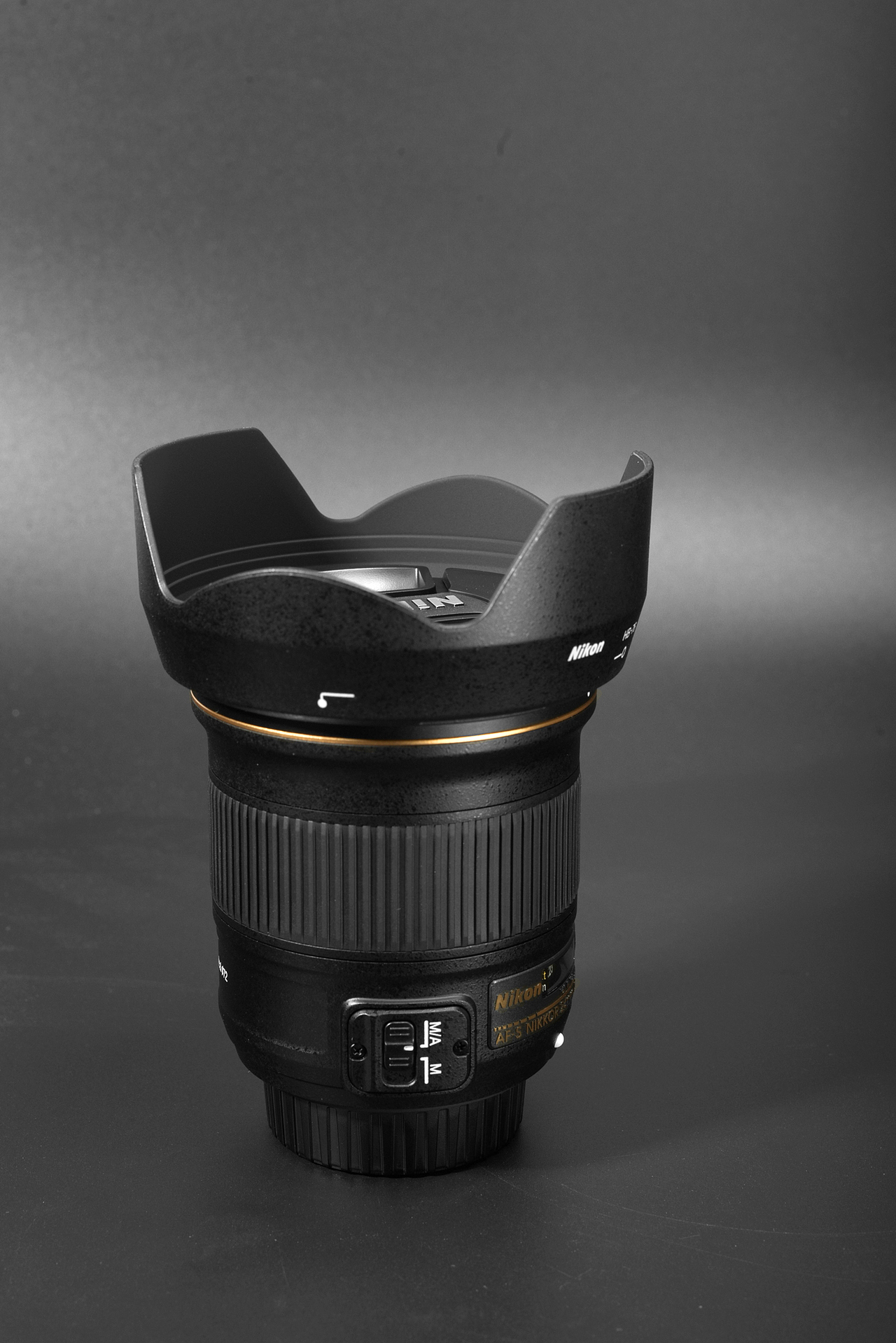 尼康新金圈镜头24mm18g开箱图赏带简单测试