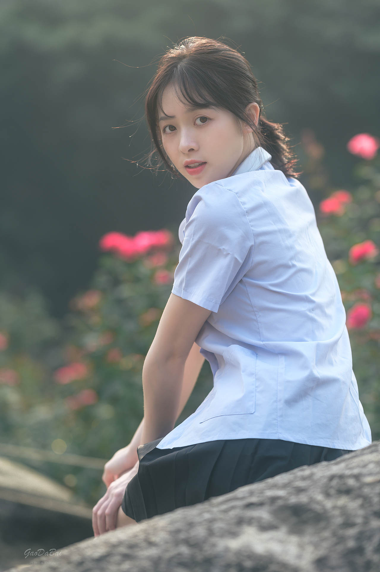 泰式校服|玫瑰不及卿少
