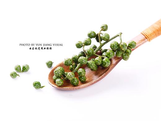 新鲜的麻辣因子在舌尖跳动~~~~~青花椒