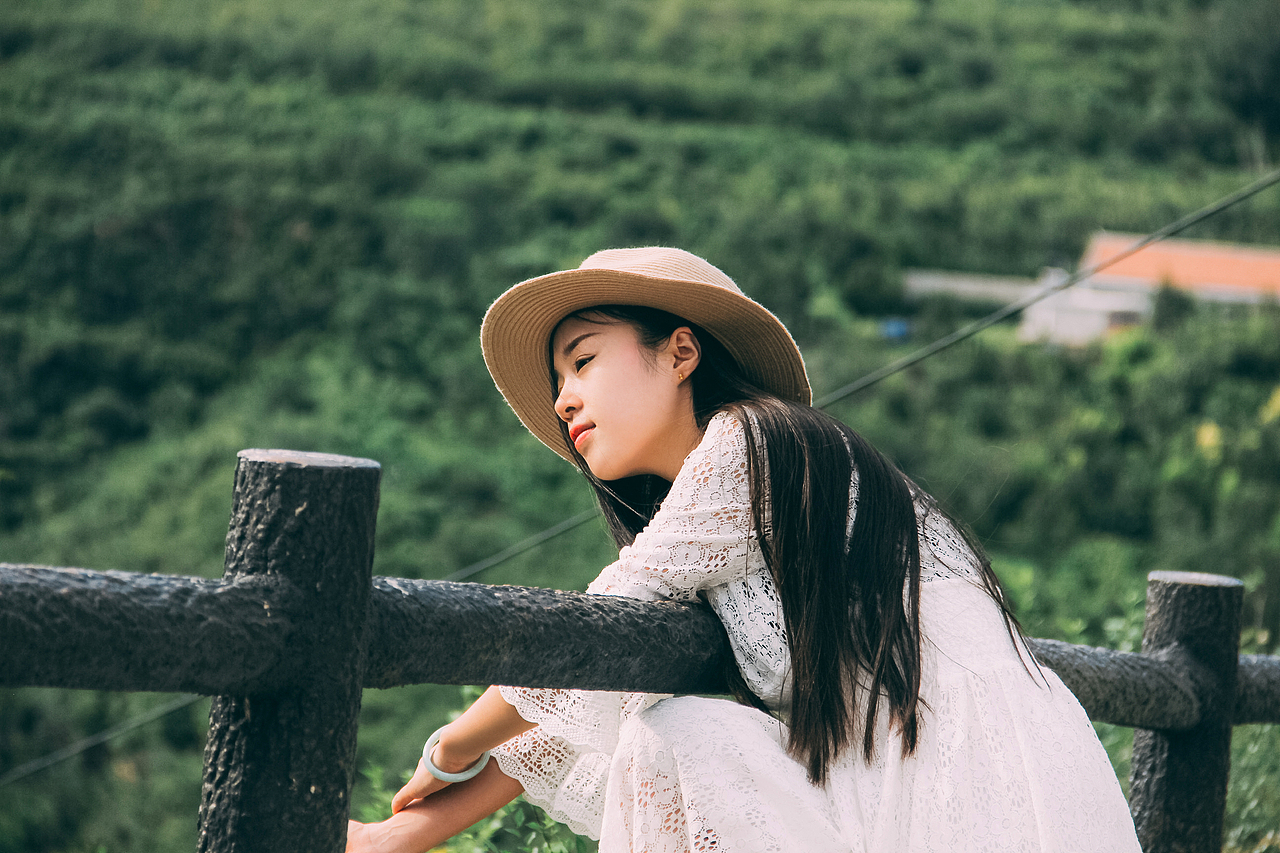 她要寻找生活的刺