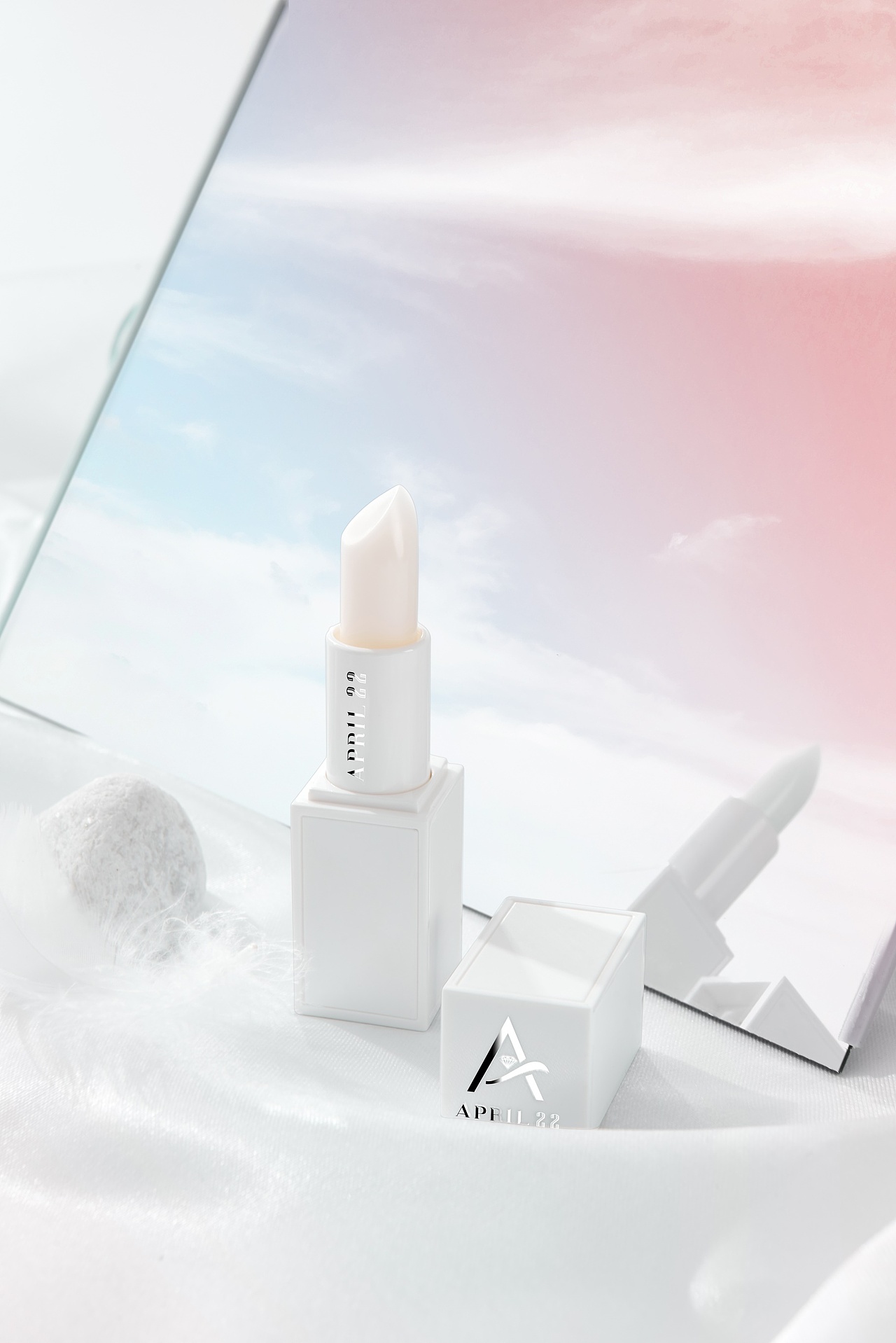 唇釉 唇膏 变色口红 白色口红