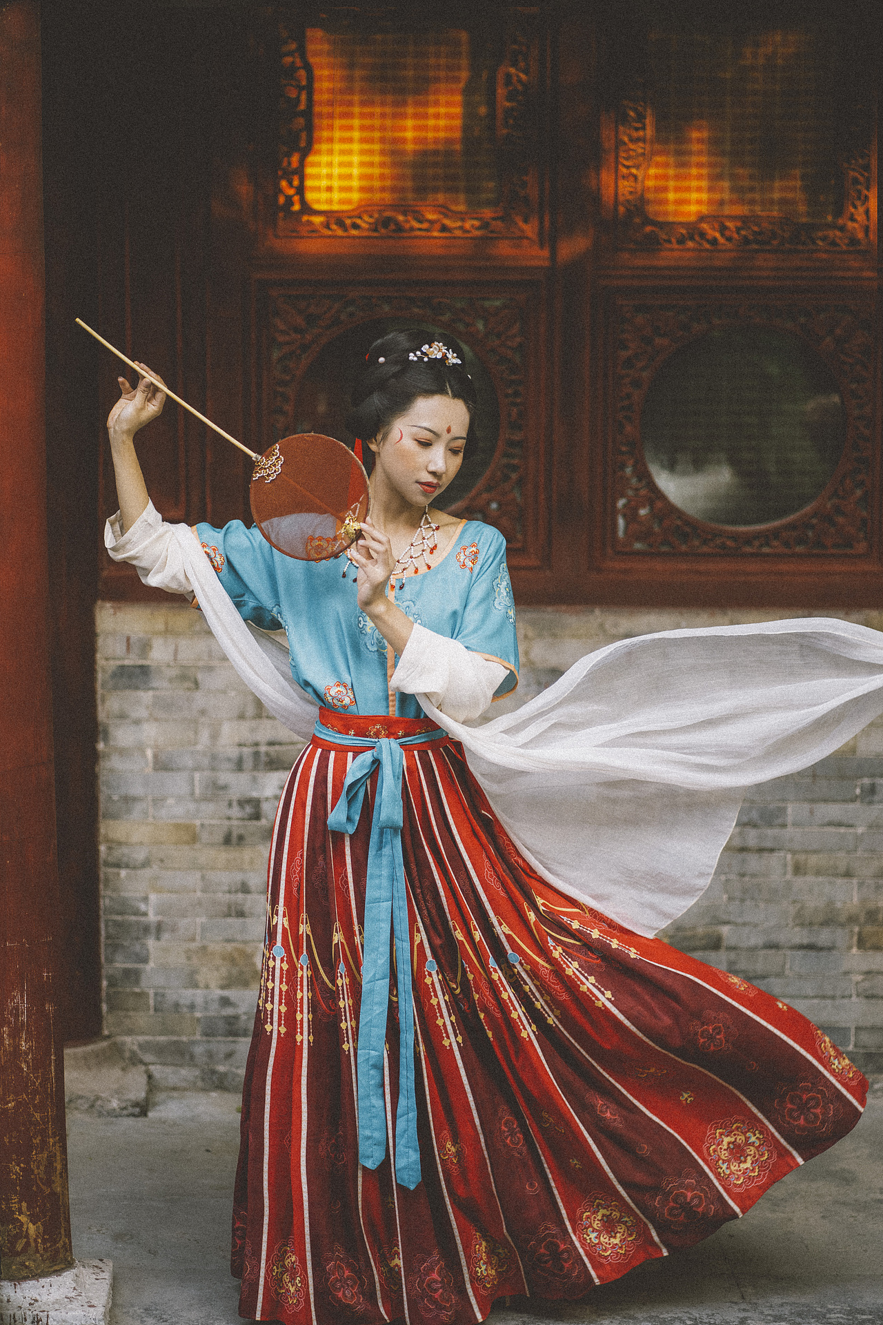 宫阙（客片分享）（图ZMTg0MTY0MzQw） - 人像摄影 - 站酷设计师弄凉原创素材 - 站酷ZCOOL