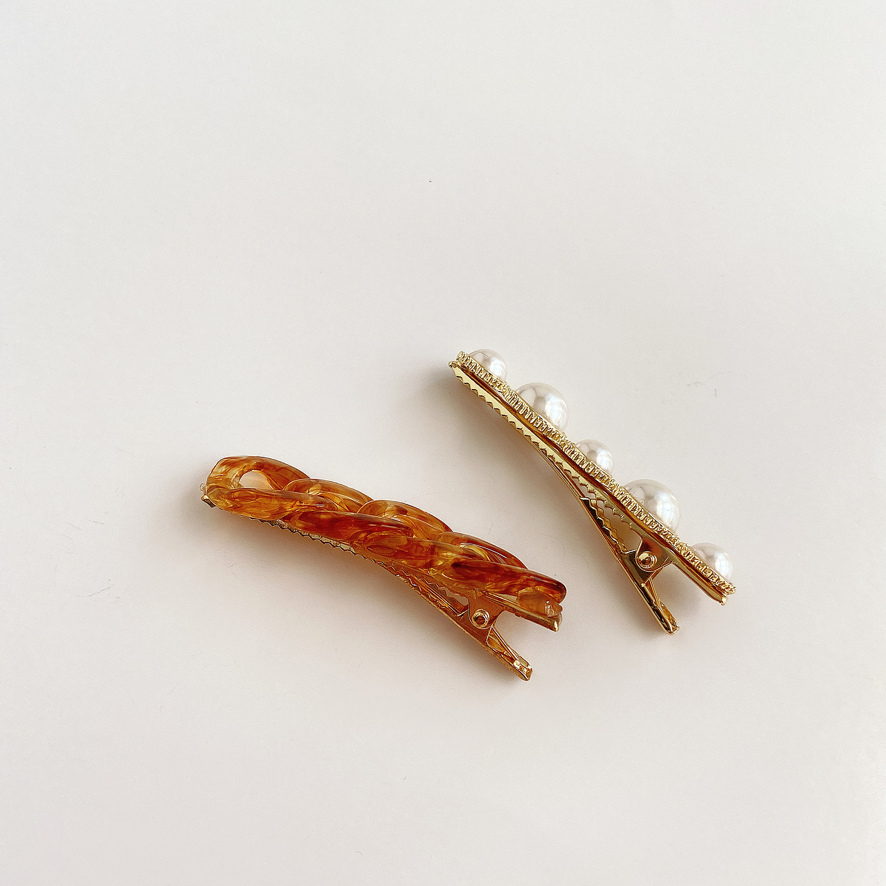 ins风冷淡风发夹发饰配饰静物产品小饰品电商产品拍摄