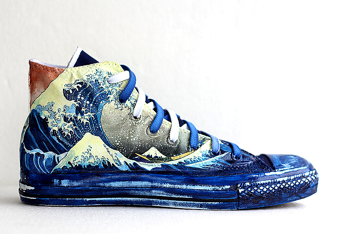 世界名画《神奈川冲浪里》高端浮世绘手绘定制帆布鞋