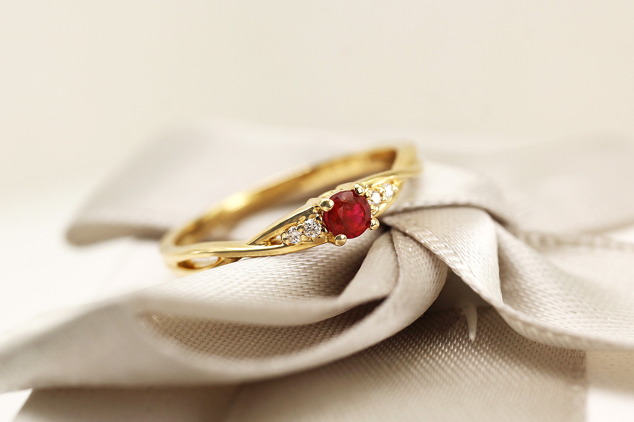 珠宝摄影 红宝石 鸽血石