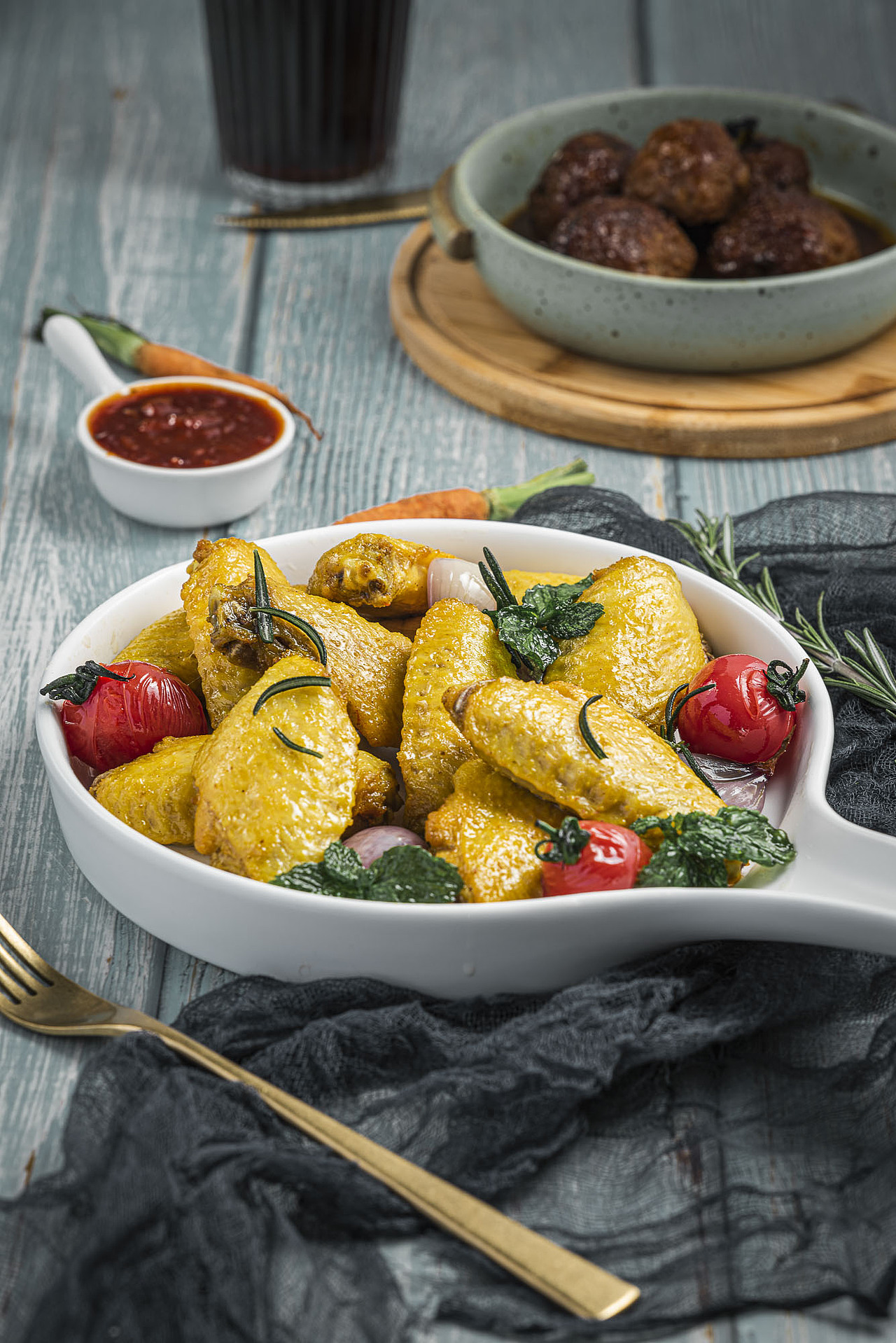 后期:禧龙猫拍摄:禧龙猫造型:方大美食摄影~盐焗翅