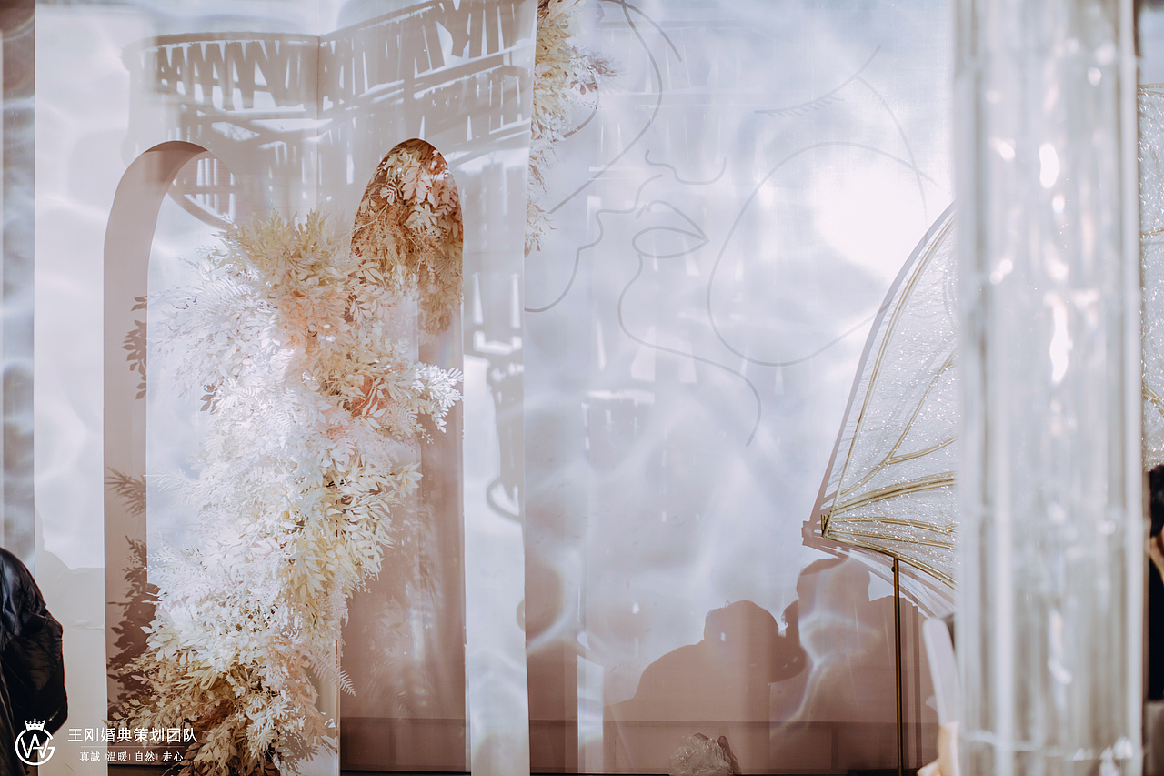 香槟色婚礼 — Le Roy Soleil