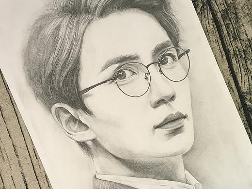 朱一龙  居老师素描联系  