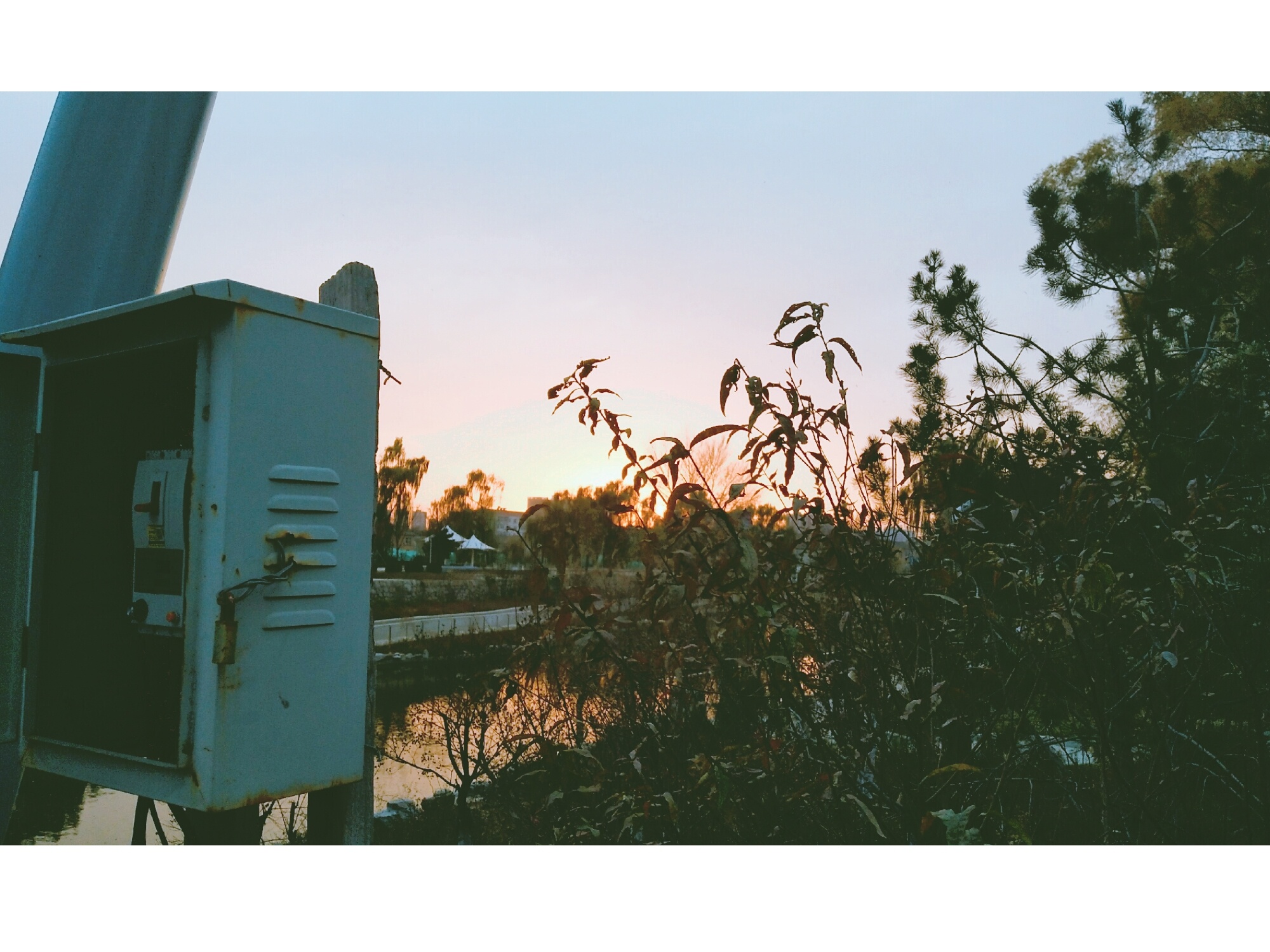 睿Aura的個(gè)人主頁(yè)（封面預(yù)覽） - 主頁(yè)封面設(shè)置 - 站酷設(shè)計(jì)師睿Aura原創(chuàng)素材 - 站酷ZCOOL