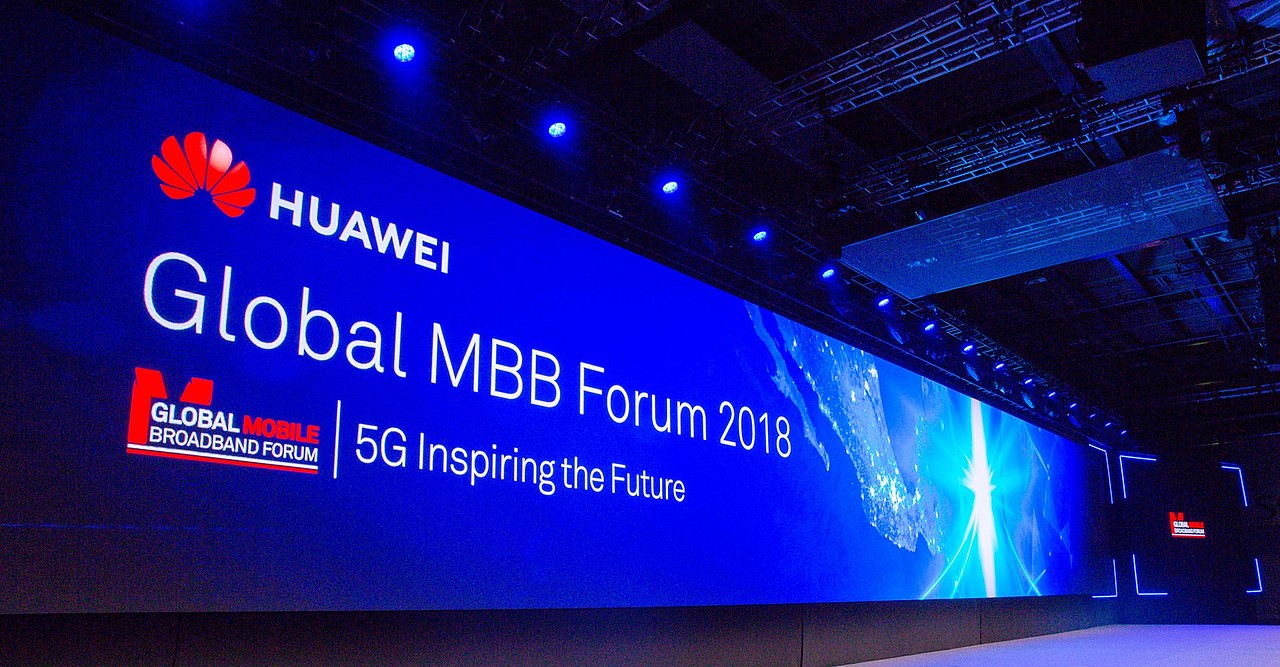 Global MBBF 2018 | 华为全球移动宽带论坛（图ZMTM4NDg2MTEy） - PPT/Keynote - 站酷设计师锐普演示原创素材 - 站酷ZCOOL