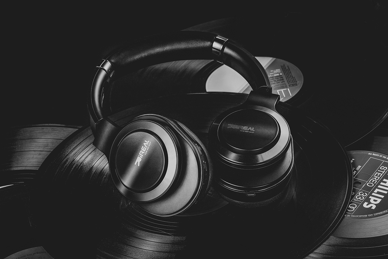 ireal音乐耳机|摄影|产品摄影|洛克法的树 - 原创作品 - 站酷 (zcool)