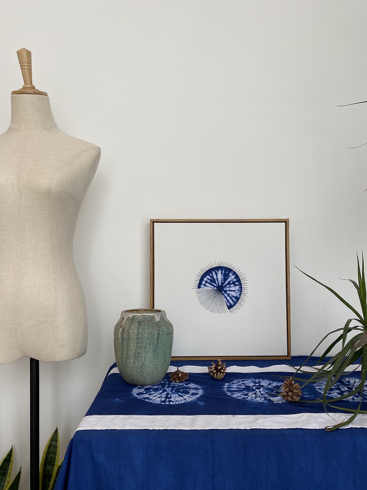 扎染蓝染刺绣手绣陈设品毕业设计（图ZMjE2MzU1NDc2） - 其他手工艺 - 站酷设计师難山原创素材 - 站酷ZCOOL