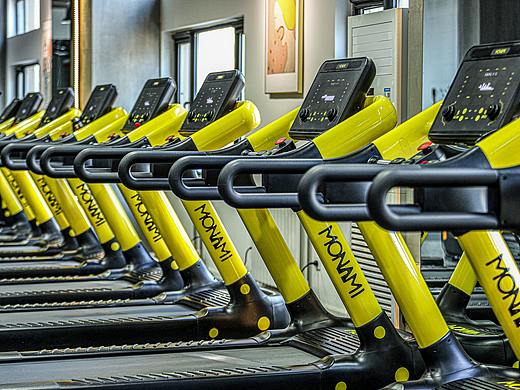 特兹雷克健身房（个人主页-ZNTYzOTY2ODg=） - 环境/建筑摄影 - 站酷设计师摄影师王昂原创素材 - 站酷ZCOOL