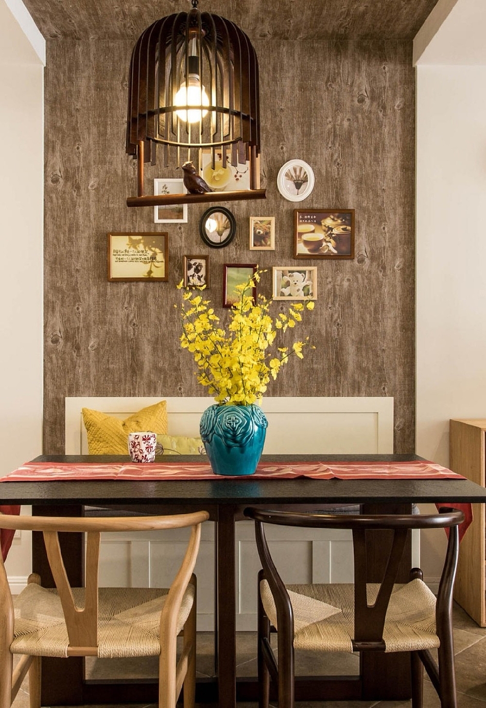 这处的设计是本案的点题之作,花鸟相映,更扣主题“香鸟语”。兴邦整装电话——024-31032847