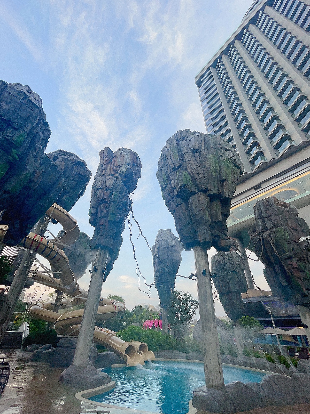 泰国🇹🇭芭提雅の未来感酒店体验🏨