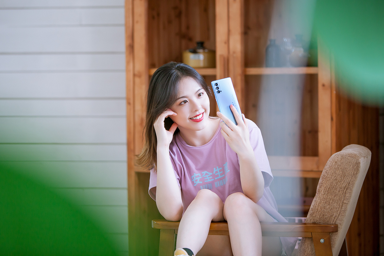 opporeno4pro蓝色模特上手