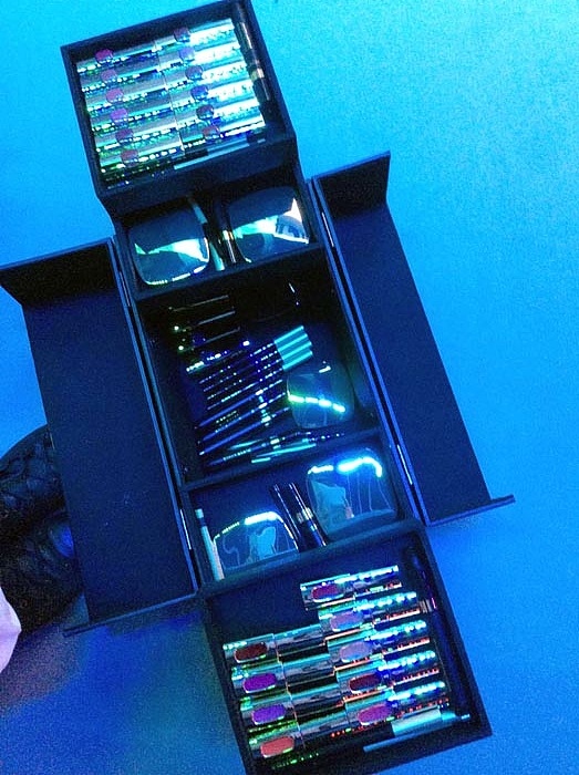 巴黎欧莱雅(L'OREAL PARIS)"千妆魔镜"中国首发—现场彩妆插画