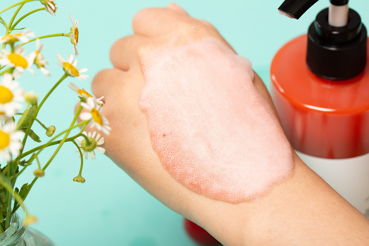 菲凡芭丝绿果蔬/红果蔬精华泡泡洁面