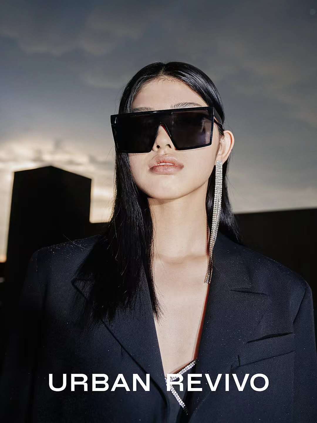 URBAN REVIVO DRESS THE WAY U R / 裙装上阵（图ZMjc2MzA4ODk2） - 时尚/艺术摄影 - 站酷设计师DaylightStudio原创素材 - 站酷ZCOOL