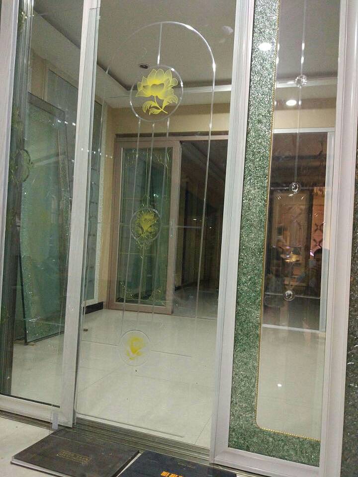 西安市民润玻璃幕墙公司   汇美特玻璃装饰