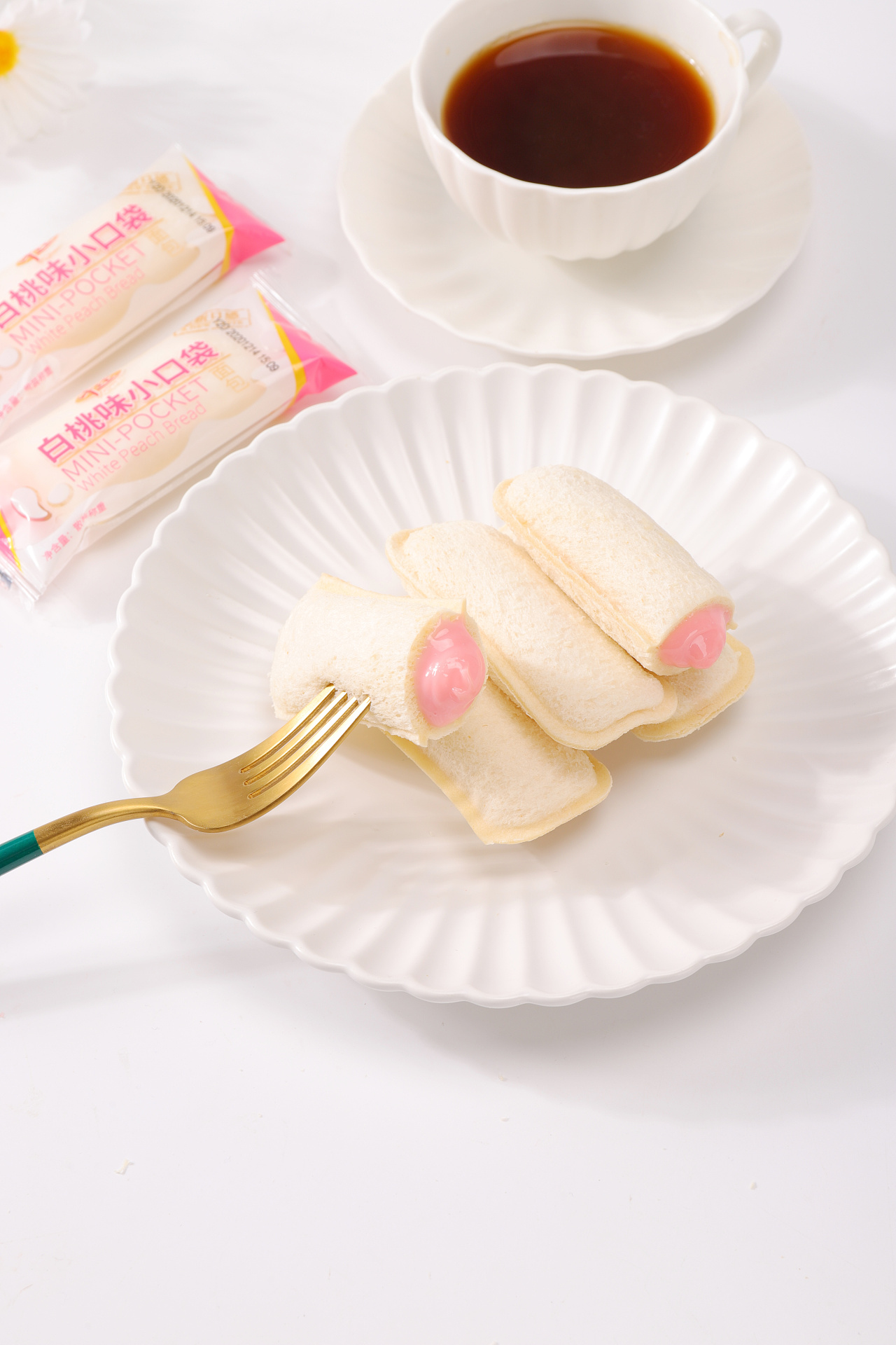 白桃小口袋 小口袋 夹心小面包 零食 甜点