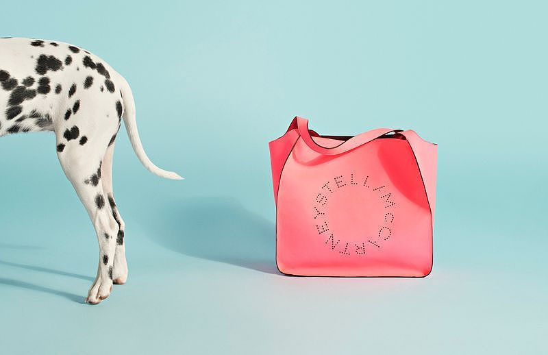 潮品服装+手袋拍摄