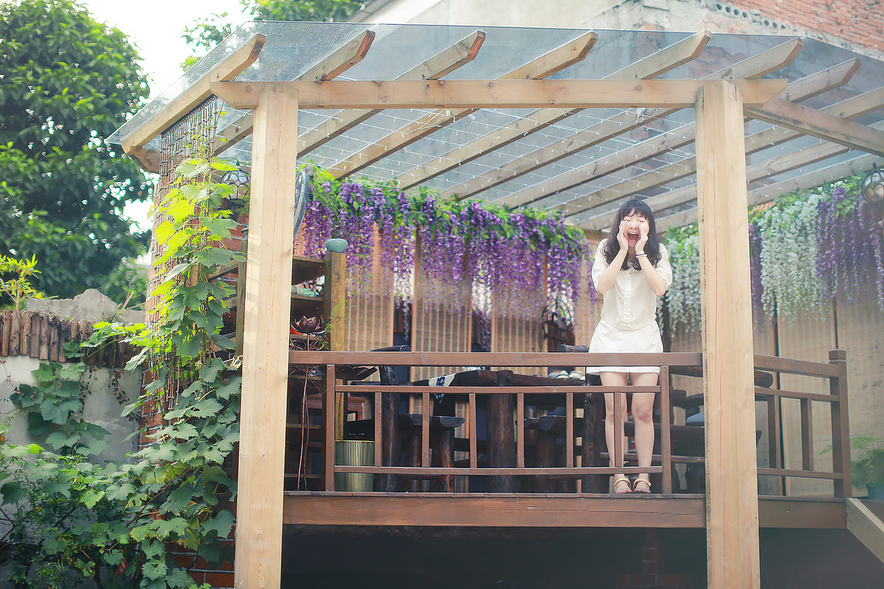 生活可以很简单,女生可以美的很单纯