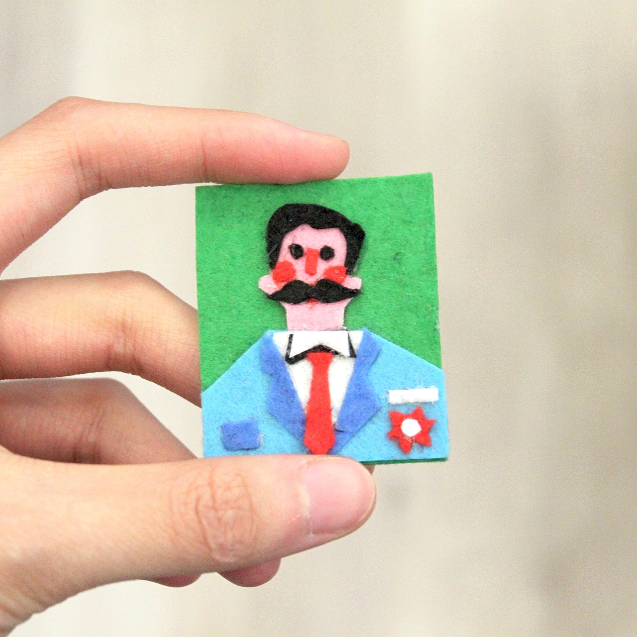 试试不织布拼贴吧