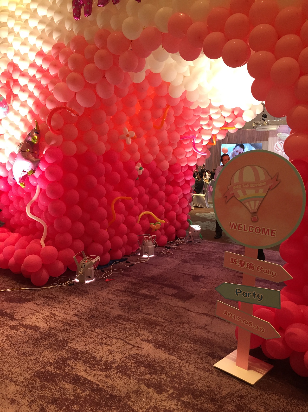 气球装扮造型 气球城堡造型 气球墙造型