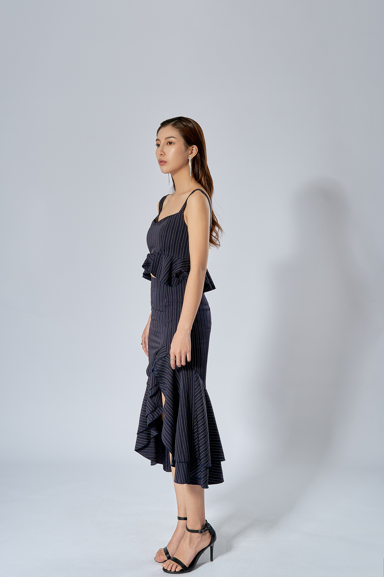 高级感棚拍女装摄影（图ZMjU2NDMzMjY0） - 时尚/艺术摄影 - 站酷设计师醒视觉摄影原创素材 - 站酷ZCOOL