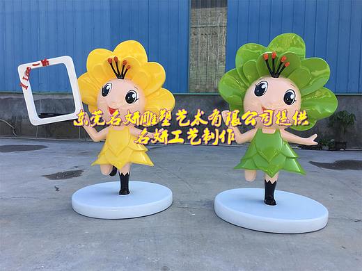 校园文化卡通玻璃钢花朵雕塑形象是润物无声的“春雨”