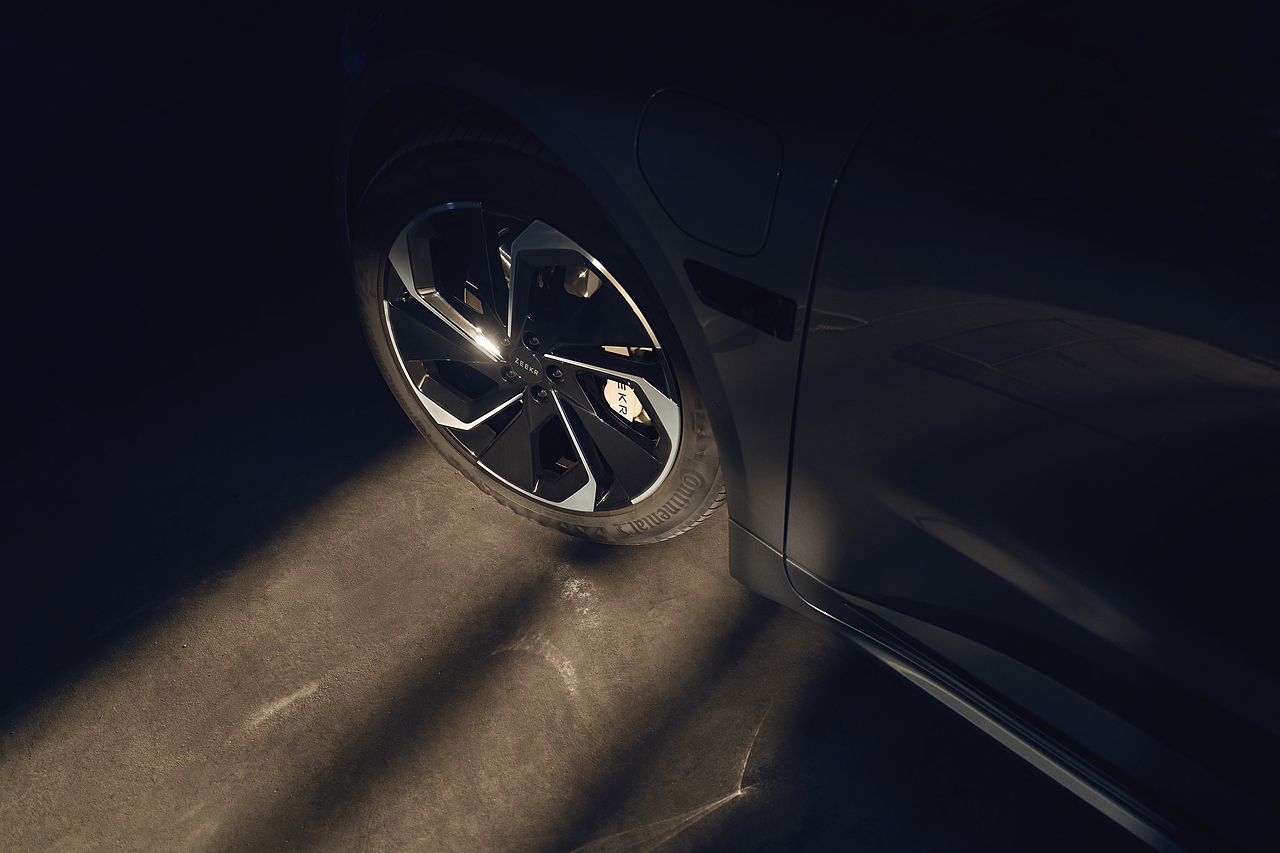 汽车摄影/修图--极氪001