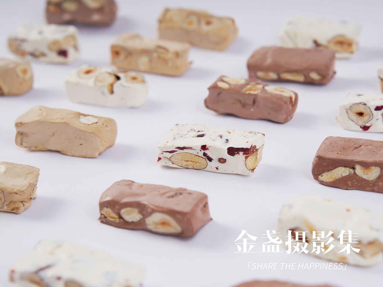 牛轧糖拍摄｜产品摄影｜商业摄影|榛子牛轧糖（图ZMzMwMzY4NjMy） - 产品摄影 - 站酷设计师金盏AI商业摄影原创素材 - 站酷ZCOOL