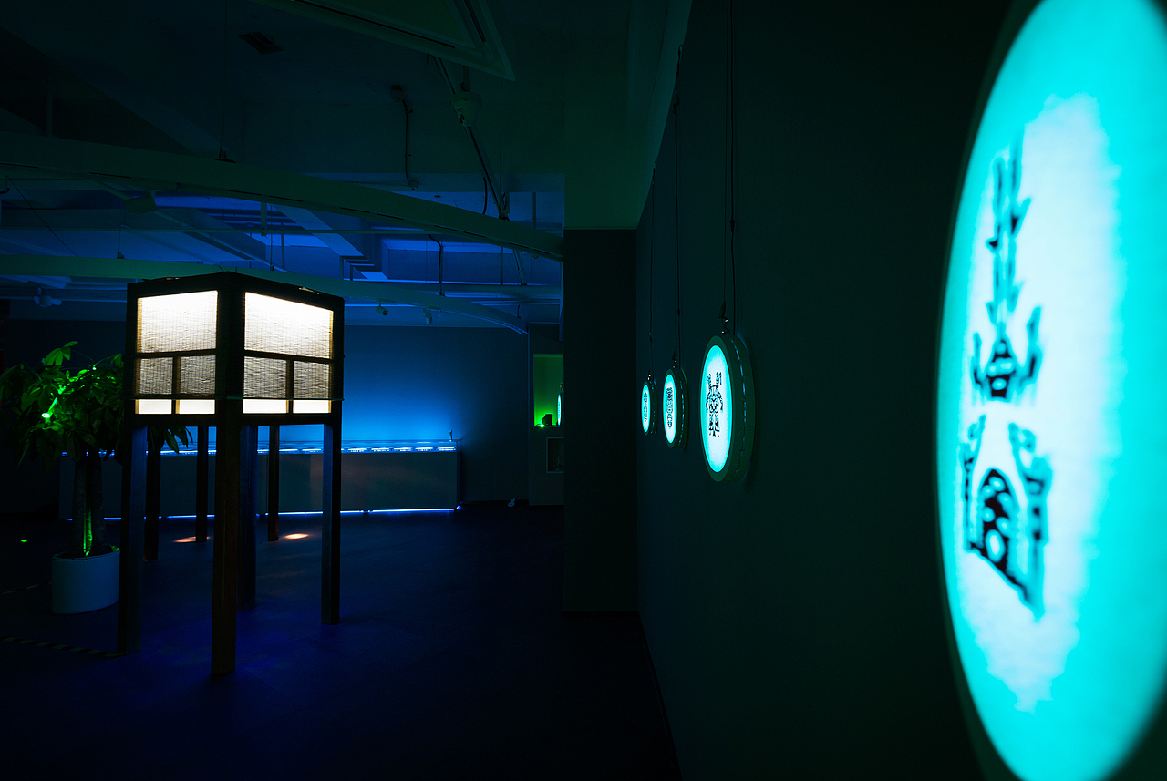 萤火虫下的剪纸展 杭州站（图ZMTA1OTA2MzQ4） - 其他手工艺 - 站酷设计师不是美术馆原创素材 - 站酷ZCOOL