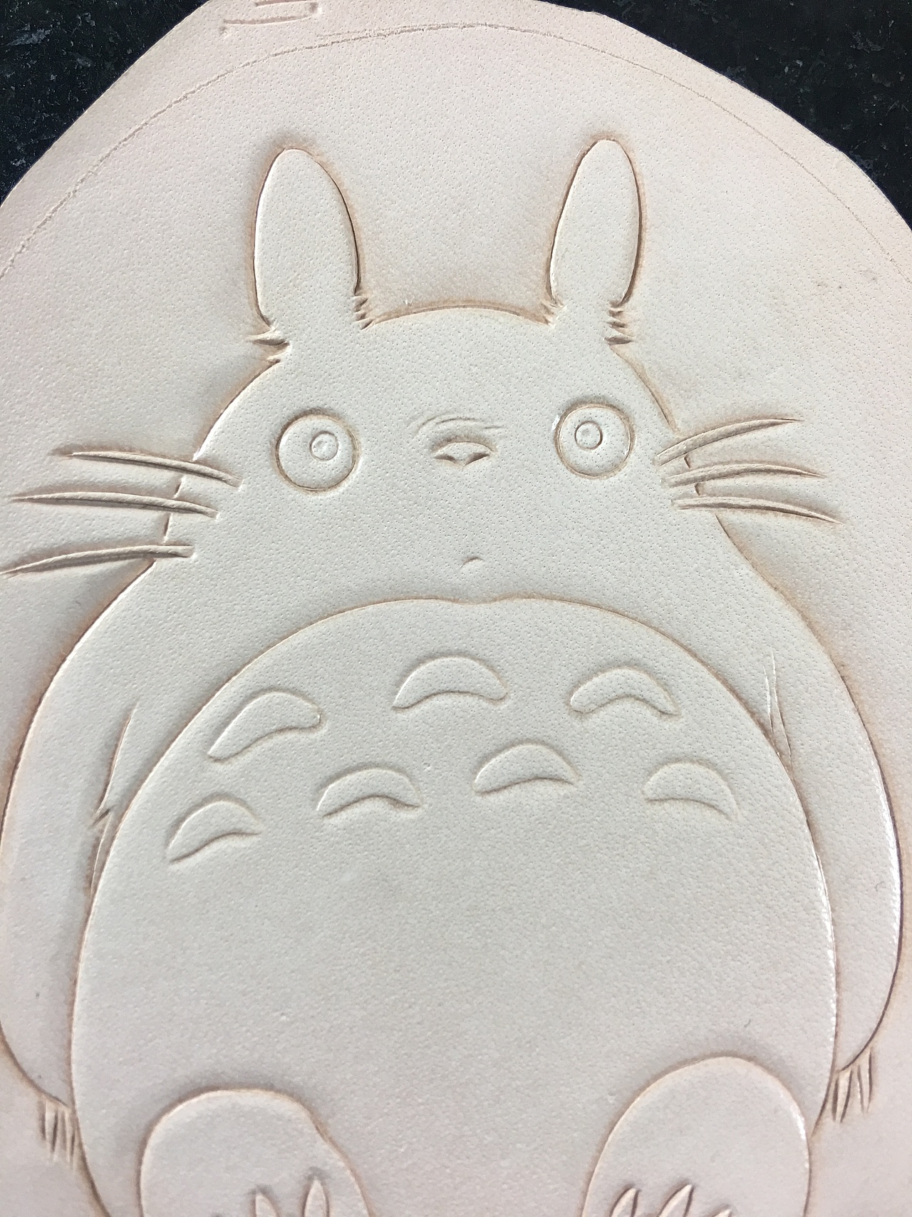 皮雕龙猫练习|手工艺|工艺品设计|哒哒手工_原创作品-站酷zcool