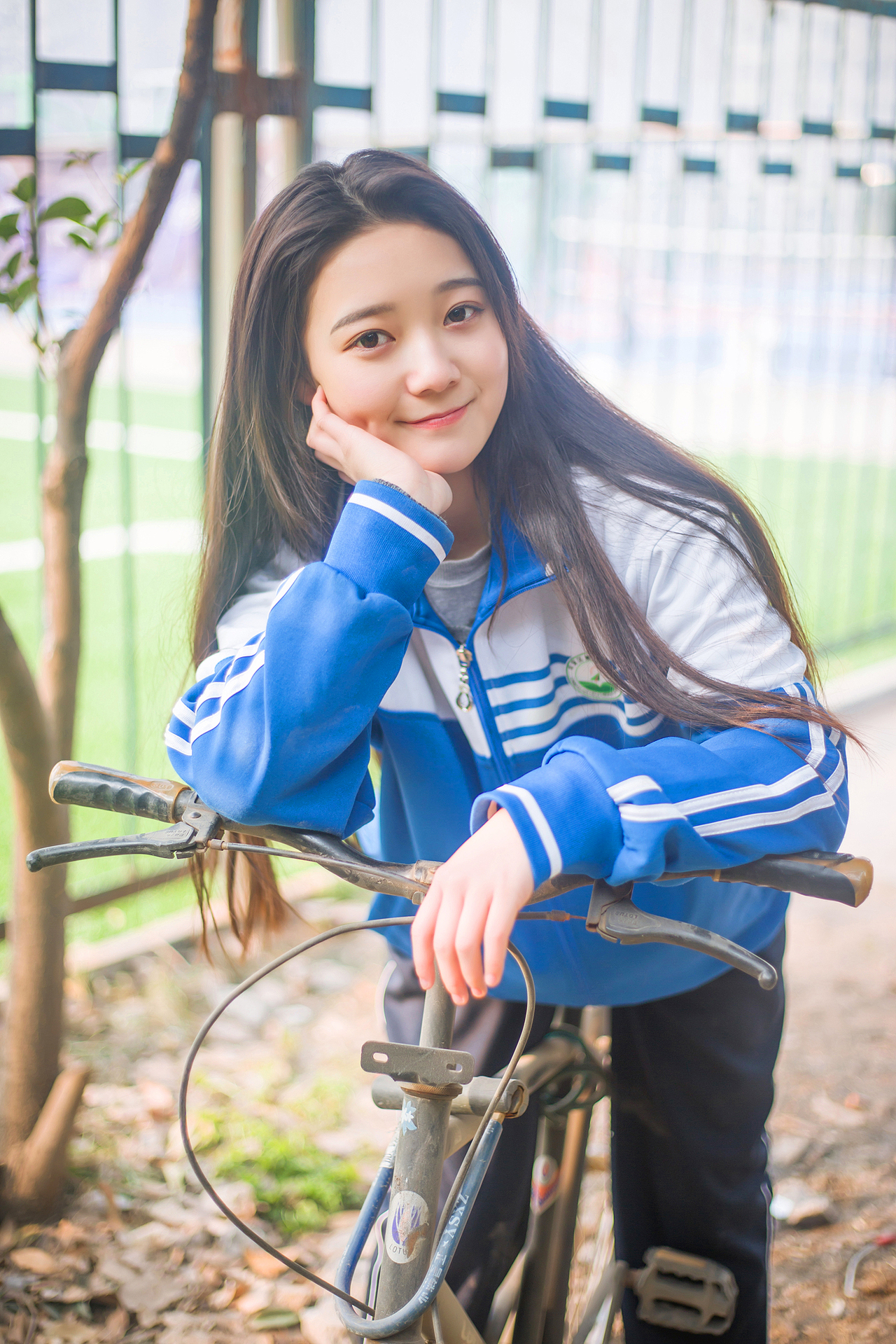 你说青春年少不怕风雨迢迢