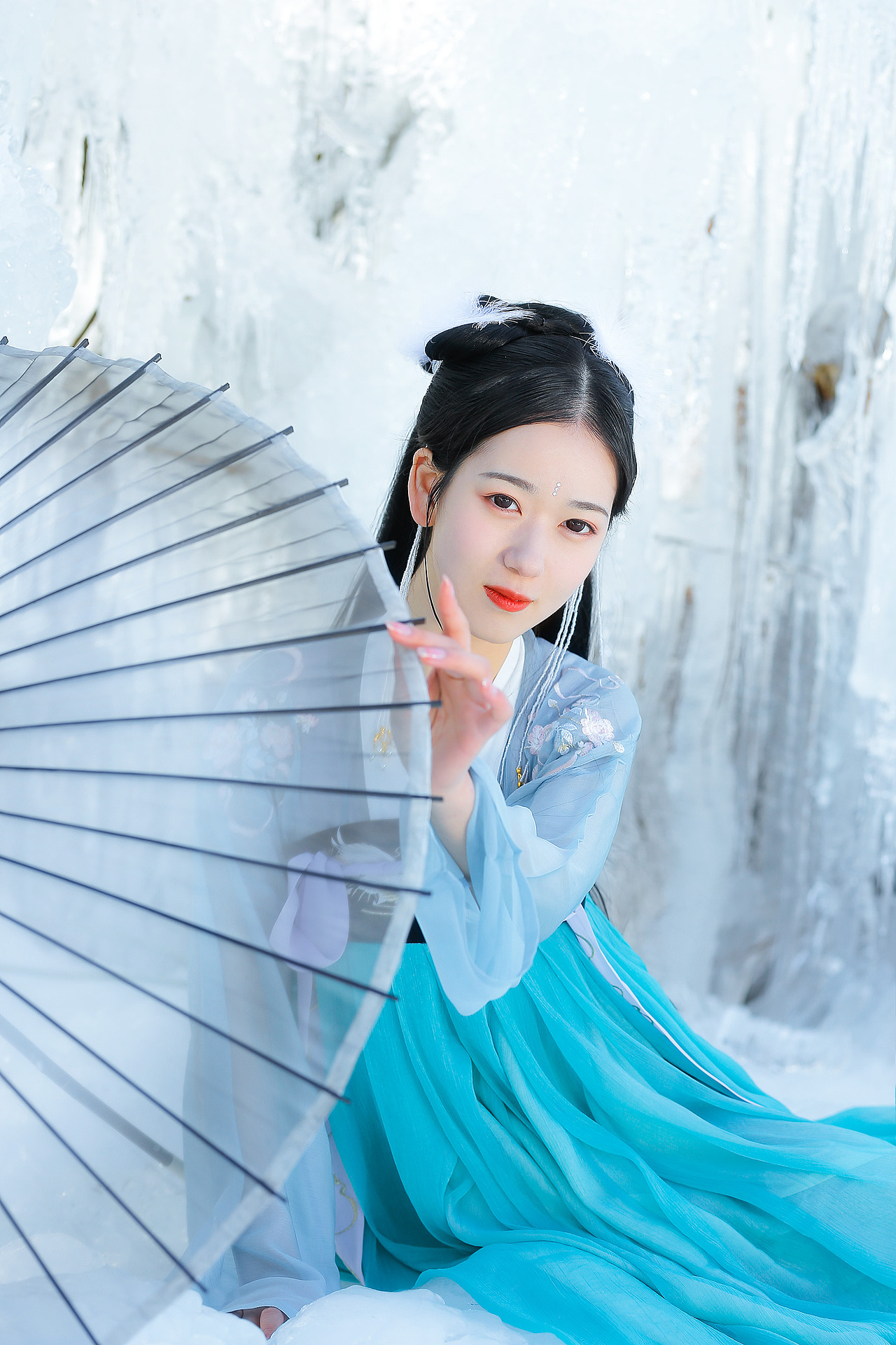 冰肌玉骨自清凉无汗水殿风来暗香满