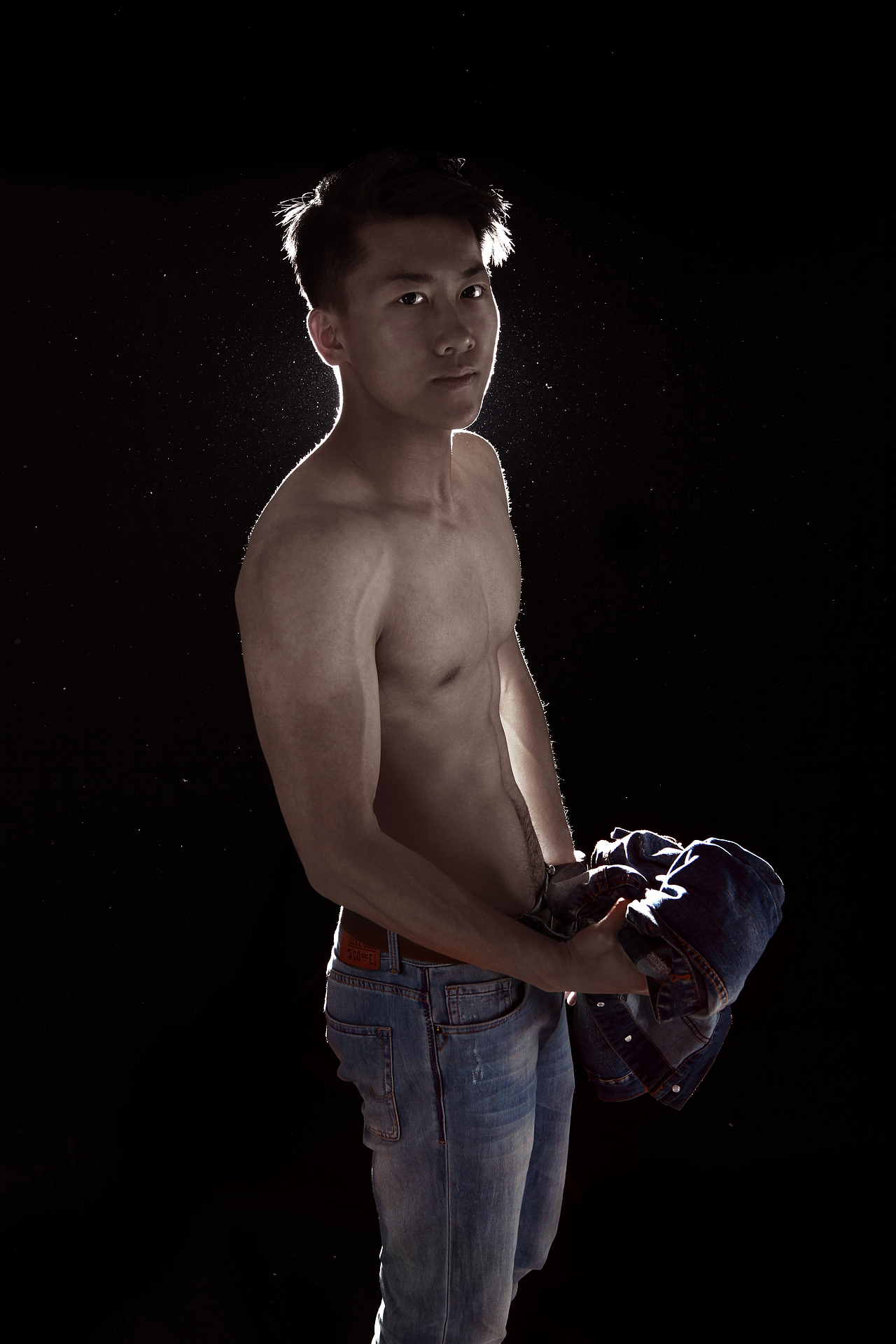 做一个安静的肌肉男