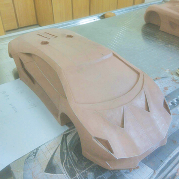 大学期间作品兰博基尼第六元素油泥模型