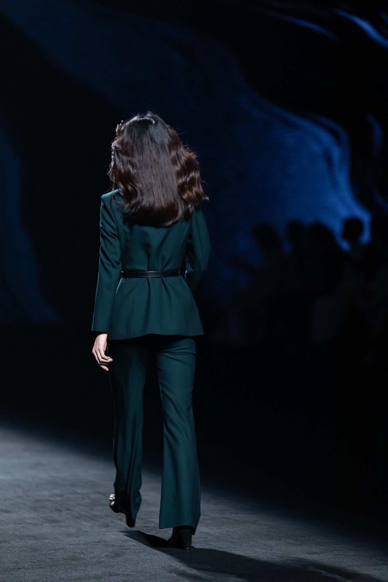 2021广东时装周：若水I NUI CHOICE 女哲.彭佩宜（图ZMjc2NjY5MDQ4） - 时尚/艺术摄影 - 站酷设计师小S视觉原创素材 - 站酷ZCOOL