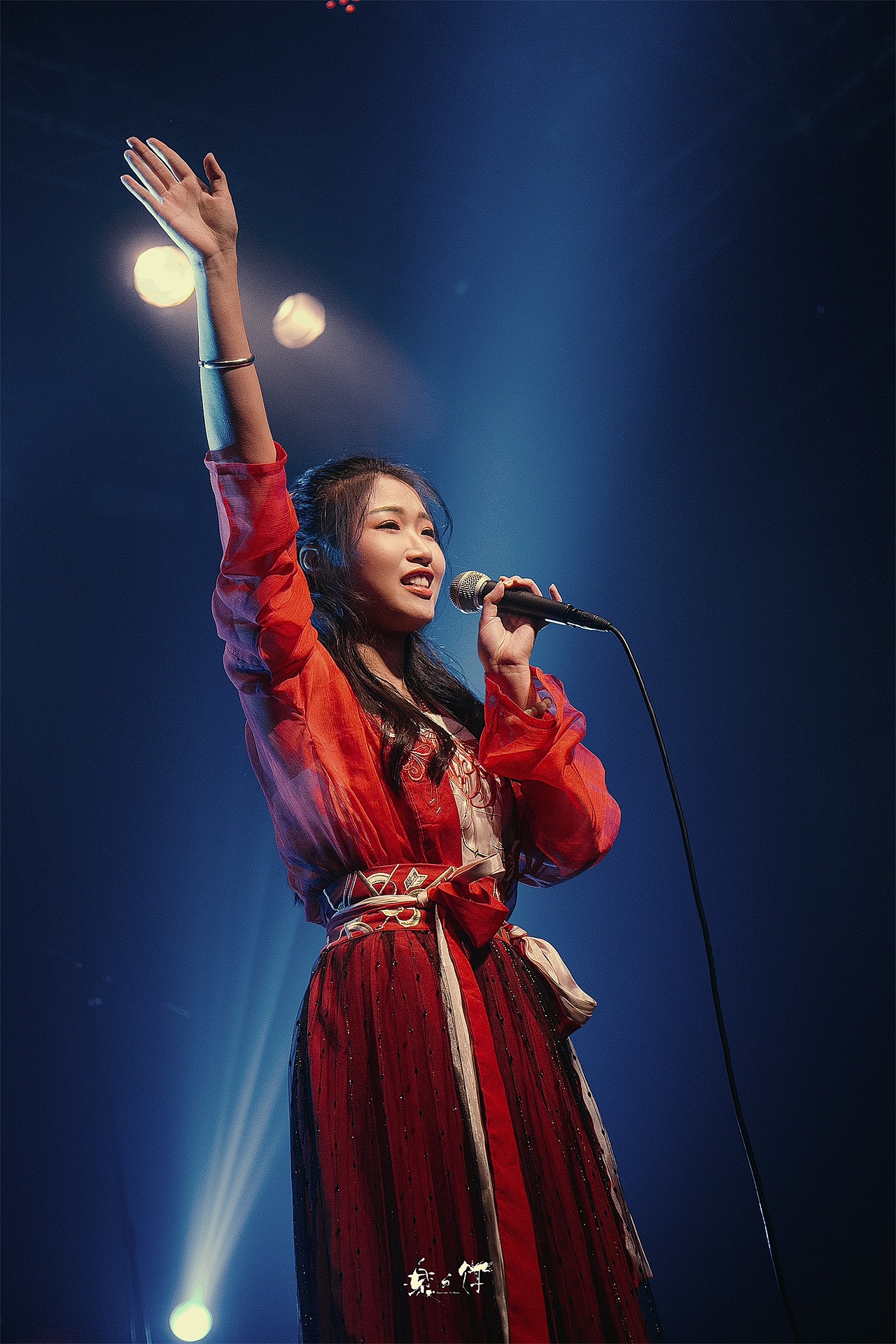 2018年 - 现场音乐LIVE演出 记录回顾（图ZMTQzMTUxMjY0） - 人像摄影 - 站酷设计师乐与饵原创素材 - 站酷ZCOOL