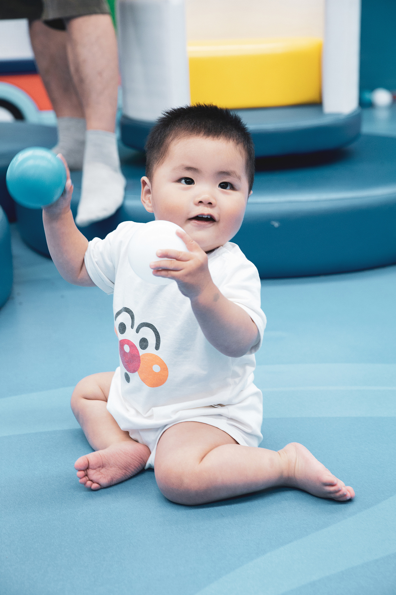 你看他长得平平无奇，其实特别能吃（图ZMjIwOTUxNjQw） - 人像摄影 - 站酷设计师张徵羽原创素材 - 站酷ZCOOL