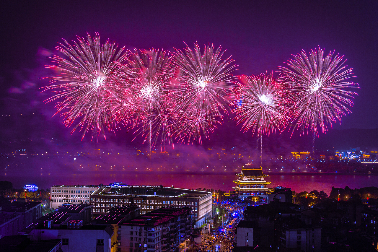 長沙橘子洲五一煙花（圖ZMTU2Nzc0MTky） - 風(fēng)光攝影 - 站酷設(shè)計師我叫老萬原創(chuàng)素材 - 站酷ZCOOL