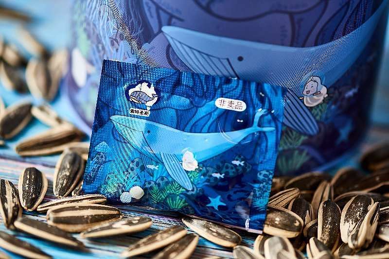 海鹽罐裝瓜子包裝（圖ZMTMyNDg4NTMy） - 包裝 - 站酷設(shè)計師鯨過原創(chuàng)素材 - 站酷ZCOOL