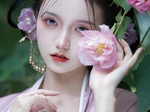 【一渠芙蓉】