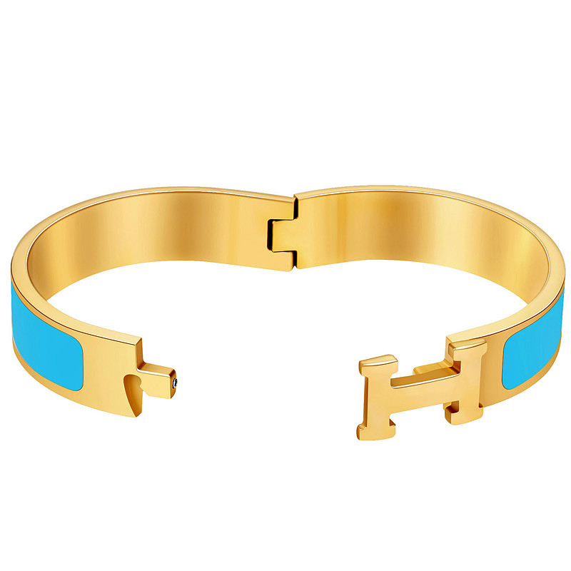 金属首饰精拍精修（图ZMTM0NTI4ODI0） - 产品摄影 - 站酷设计师天空摄影设计原创素材 - 站酷ZCOOL