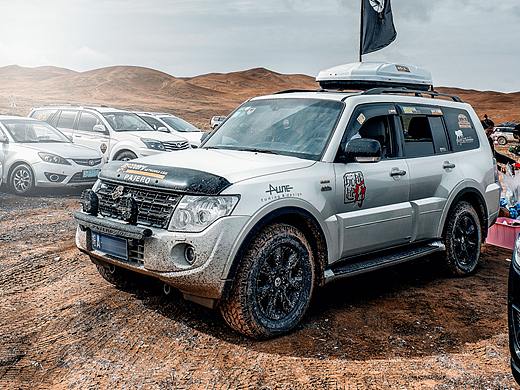 三菱帕杰罗(山猫)