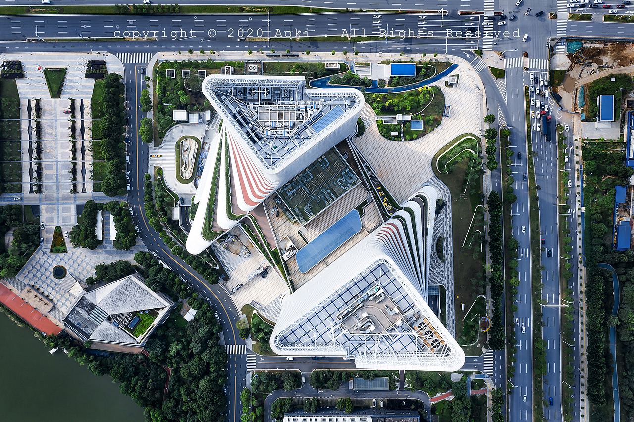 光谷龙脊-光谷金融中心（图ZMjY2ODMxNjQ0） - 环境/建筑摄影 - 站酷设计师摄影狮青木Aoki原创素材 - 站酷ZCOOL